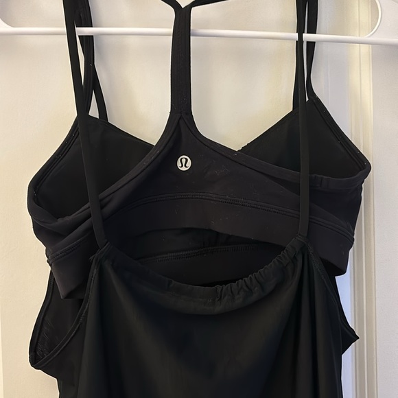 Lululemon black tank - Picture 2 of 4
